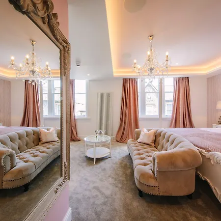 Absoluxe Suites-2